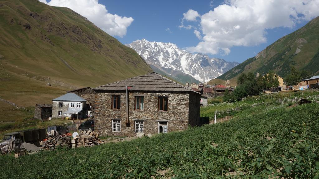 Caucasus Guesthouse Ushguli Extérieur photo